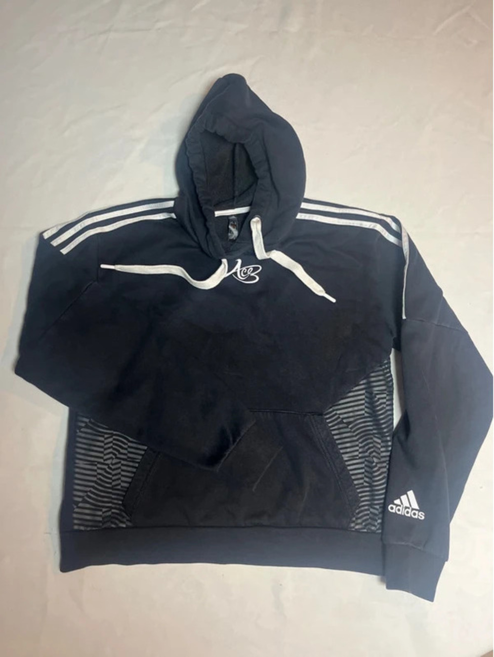 Adidas extra small sweatshirt, hoodie women’s juniors unisex black white Ace